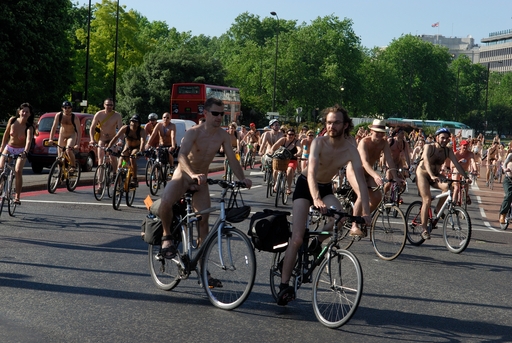 WorldNakedBikeRide London 2006 - staralex photos
