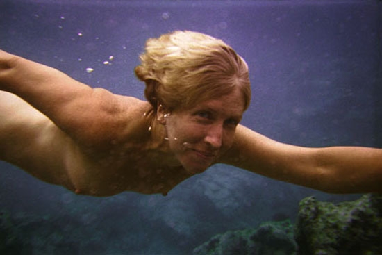 Nues sous l'eau