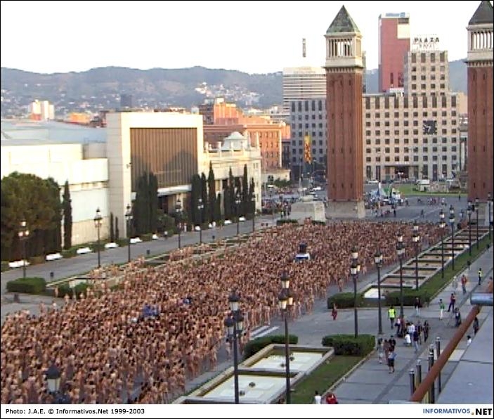spencer_tunick_2003_barcelona