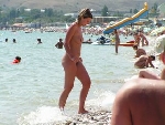 Groupes naturistes a la plage