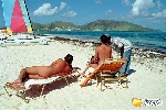 Groupes naturistes a la plage