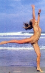 Naturistes nus à la plage
