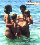 Naturistes nus à la plage
