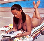 Naturistes nus à la plage