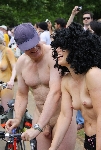 world naked bike ride cyclonue ciclonudista london 2009