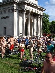 world naked bike ride cyclonue ciclonudista london 2009