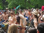 world naked bike ride cyclonue ciclonudista london 2009