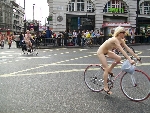 world naked bike ride cyclonue ciclonudista brighton 2009